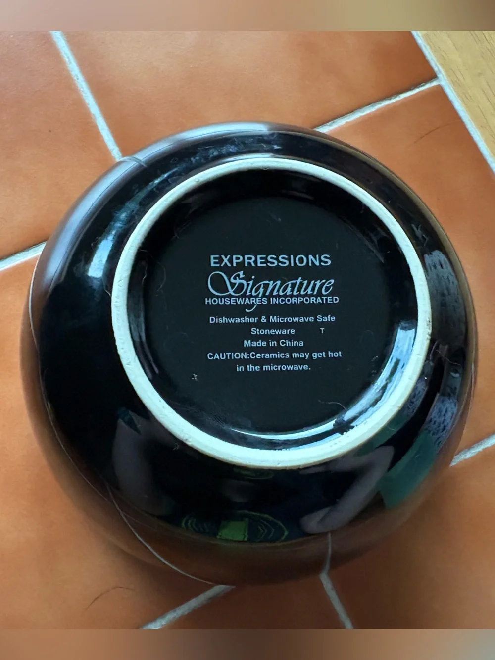 Black ceramic ramen noodles bowl